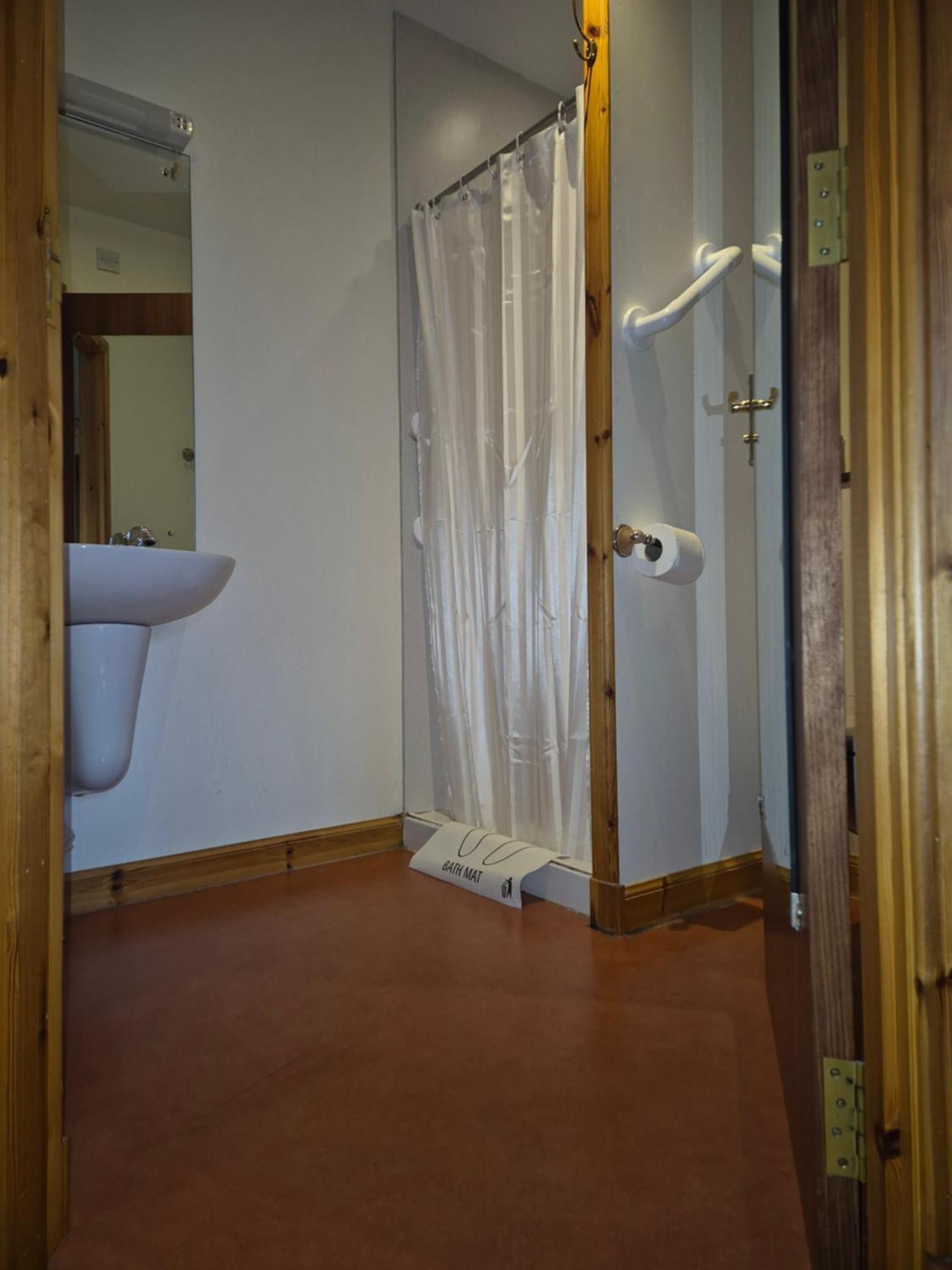 Doune Braes Hotel Breasclete Exteriör bild