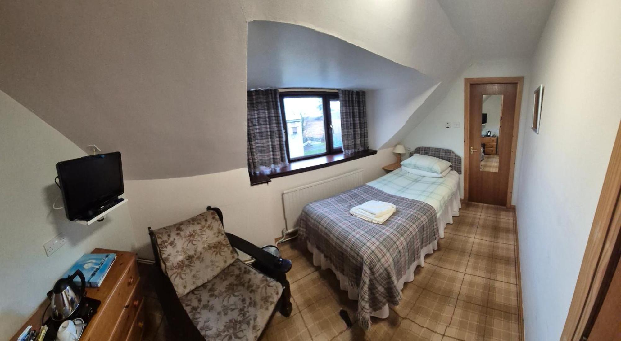 Doune Braes Hotel Breasclete Exteriör bild